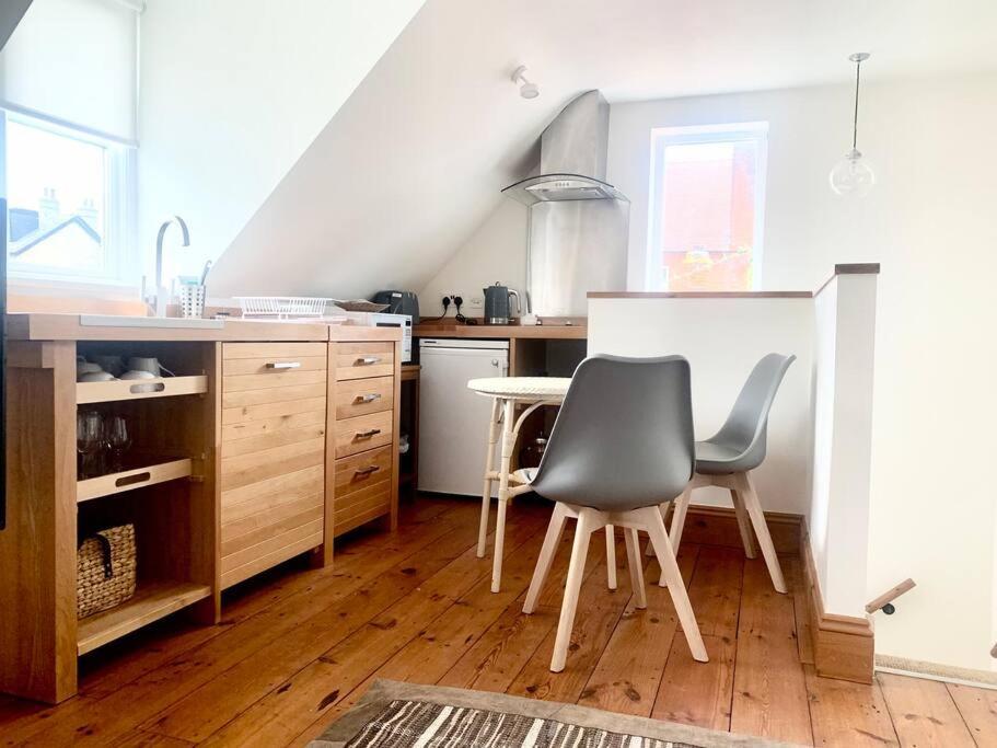 Delightful Ely House Bright And Warm With Cathedral View Apartman Kültér fotó
